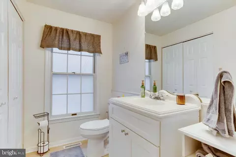 10024 Spring Oak Ct, La Plata, MD 20646 photo 18