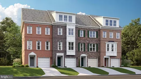 11696 Emily Dickinson Pl, White Plains, MD 20695