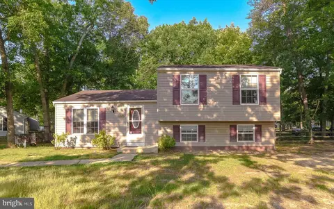 1275 Bannister Cir, Waldorf, MD 20602