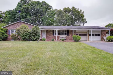 10155 Rhodericks Pl, Waldorf, MD 20603