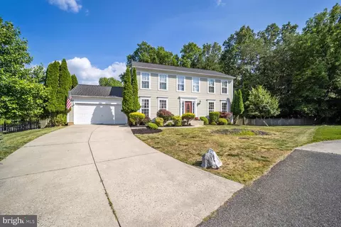 8850 Warburton Pl, White Plains, MD 20695