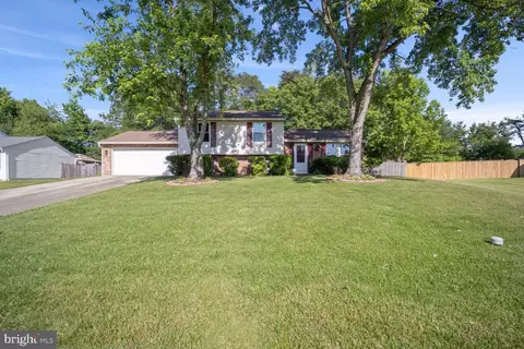 3212 Bethesda Dr, Waldorf, MD 20601