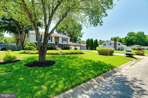 3425 Williamsburg Dr, Waldorf, MD 20601