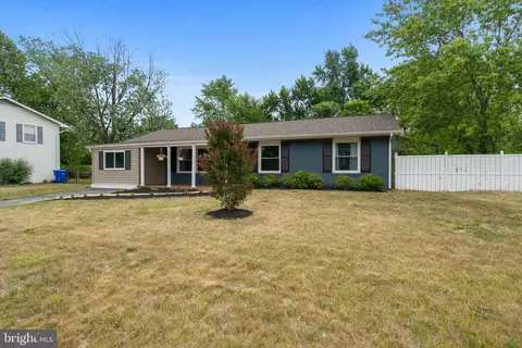 1025 Copley Ave, Waldorf, MD 20602