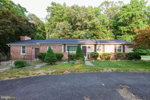 3900 Countryside Ln, White Plains, MD 20695