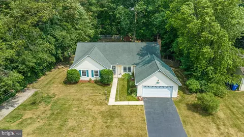 3441 Williamsburg Dr, Waldorf, MD 20601