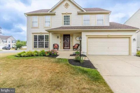 9728 Cadwell St, Waldorf, MD 20603