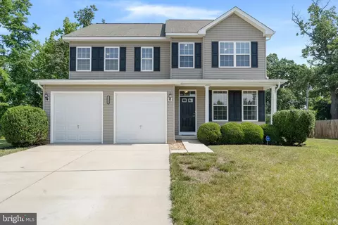 11246 Robinwood Ct, Waldorf, MD 20601