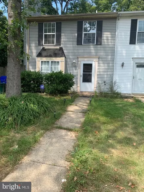 1522 Pin Oak Dr, Waldorf, MD 20601