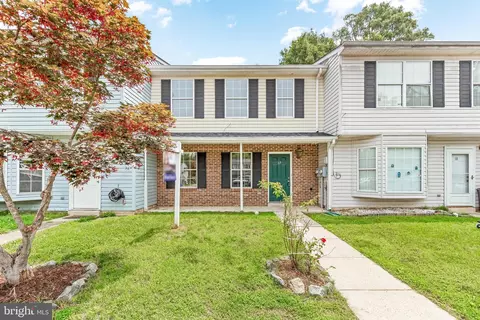 17 Shelton Ct, Indian Head, MD 20640