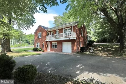5710 Olivers Shop Rd, Bryantown, MD 20617