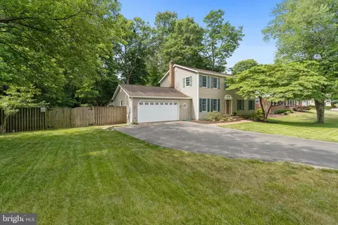 1325 Redwood Cir, La Plata, MD 20646