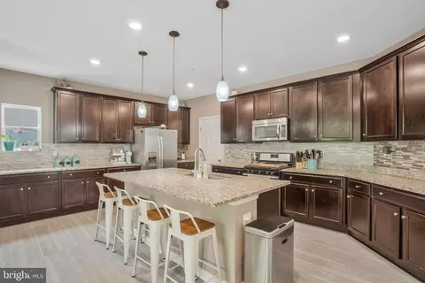 3220 Krefeld Ln, Waldorf, MD 20603