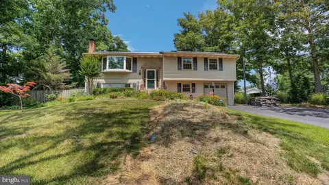 4703 Orleans Cir, Waldorf, MD 20601