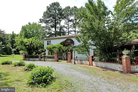 1460 A Liverpool Point Rd, Nanjemoy, MD 20662