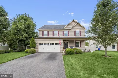 9349 Rock Lynn Cir, Waldorf, MD 20603