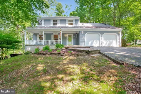 8213 Seven Pines Ln, Waldorf, MD 20603