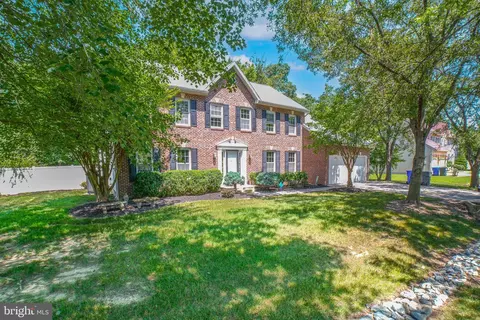 12204 Holm Oak Dr, Waldorf, MD 20601