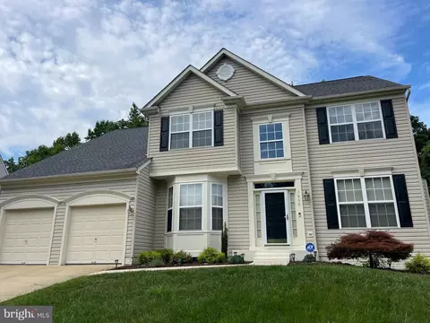 7859 Oxon Ct, White Plains, MD 20695