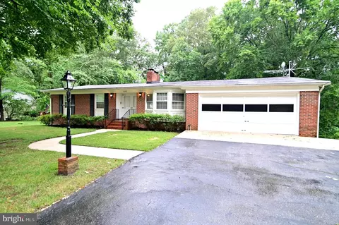 6440 Thomas Ct, Indian Head, MD 20640