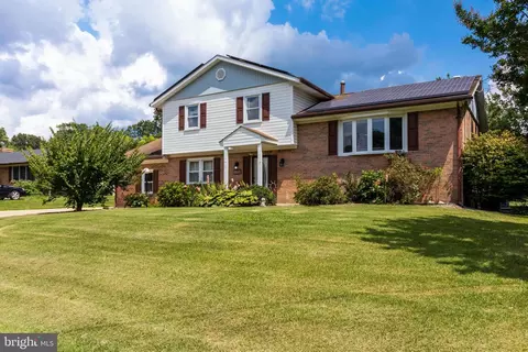 4632 Coastal Blvd, White Plains, MD 20695