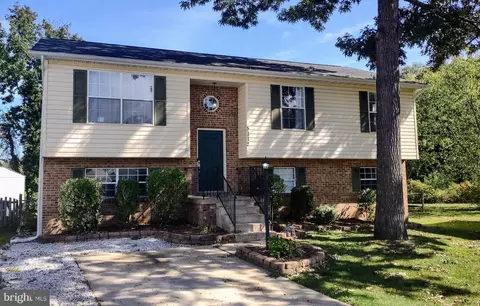 5112 Stonecat Ct, Waldorf, MD 20603
