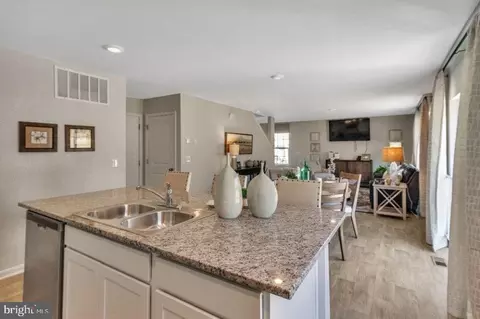 152 Pollen Dr, La Plata, MD 20646 photo 11