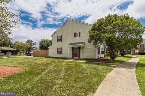 6297 Whistlers Pl, Waldorf, MD 20603