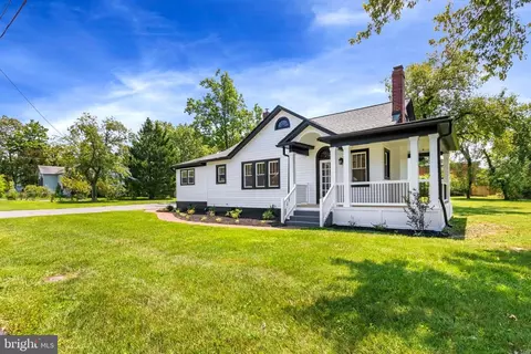 403 Prospect St, La Plata, MD 20646