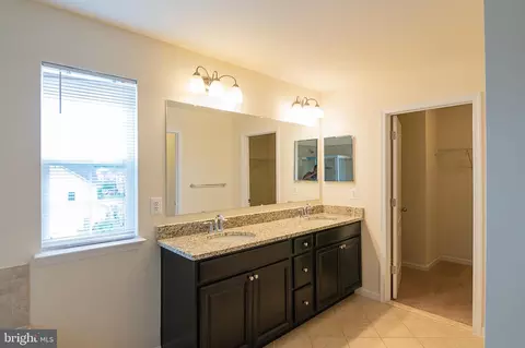 Undisclosed, White Plains, MD 20695 photo 19