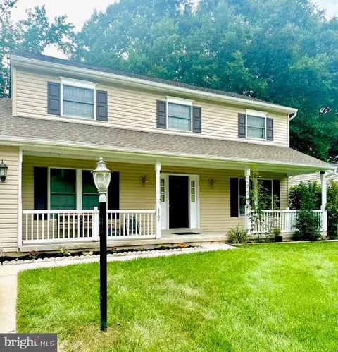 6704 Manatee Ct, Waldorf, MD 20603