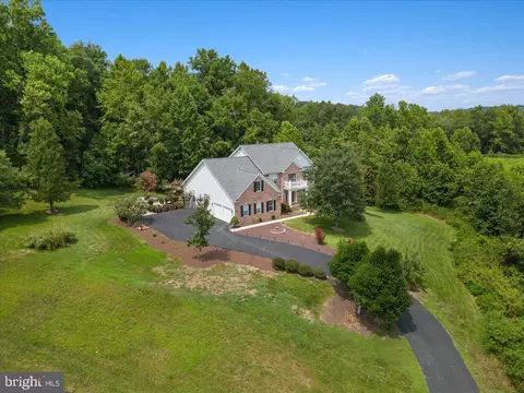 8350 Chedworth Pl, Port Tobacco, MD 20677