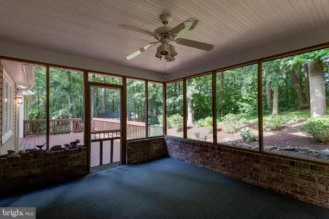 8090 Settle Ct, Waldorf, MD 20603 photo 12