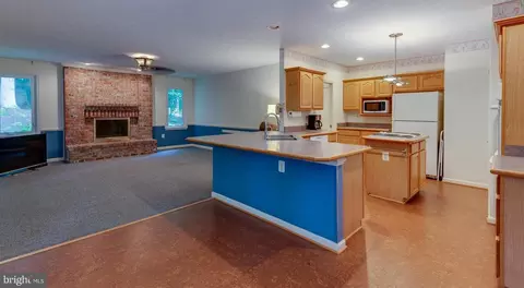 8090 Settle Ct, Waldorf, MD 20603 photo 23