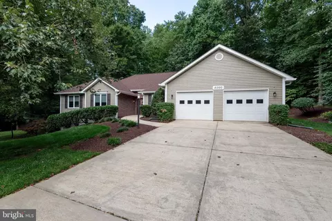 8090 Settle Ct, Waldorf, MD 20603