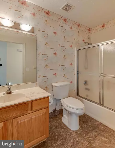 8090 Settle Ct, Waldorf, MD 20603 photo 30