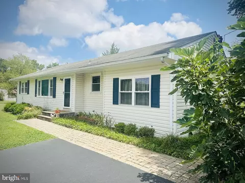 4868 Piney Church Rd, Waldorf, MD 20602