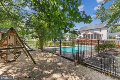1210 Cornwall Dr, La Plata, MD 20646 photo 37