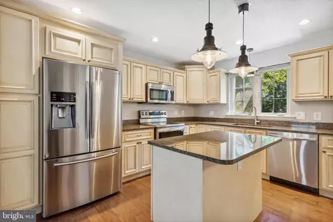 1210 Cornwall Dr, La Plata, MD 20646 photo 12
