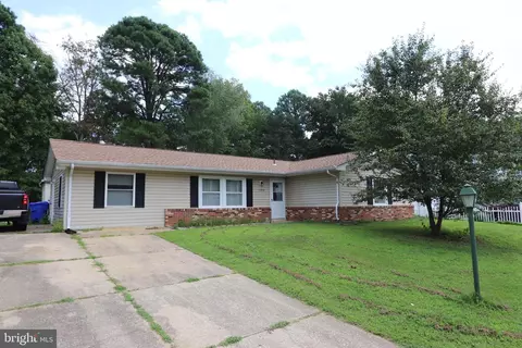 1206 Adams Rd, Waldorf, MD 20602