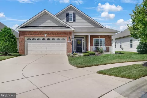 4962 Thousand Oaks Ct, White Plains, MD 20695
