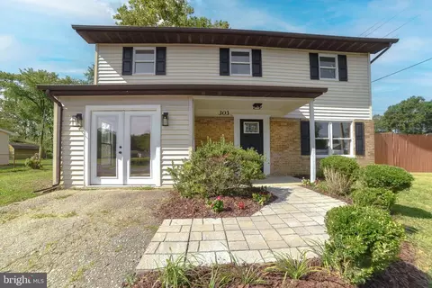 303 Garner Ave, Waldorf, MD 20602