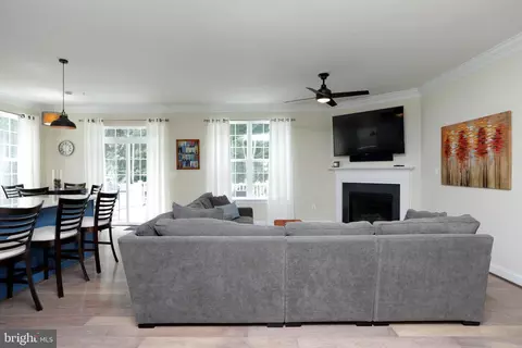 165 Buckeye Cir, La Plata, MD 20646 photo 30
