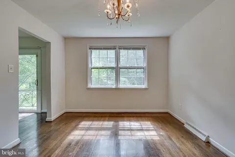 3680 Forest View Dr, Waldorf, MD 20601 photo 6