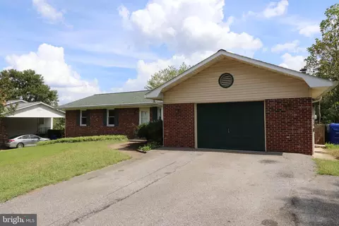 10921 Bridle Path Cir, Waldorf, MD 20601