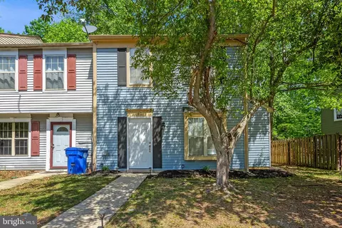 20 Chinaberry Ln, Indian Head, MD 20640