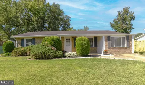 507 University Dr, Waldorf, MD 20602