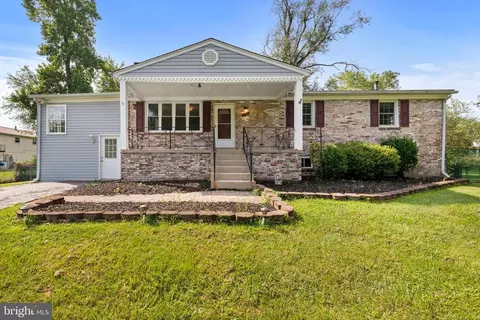 1003 Peach Ct, Waldorf, MD 20601