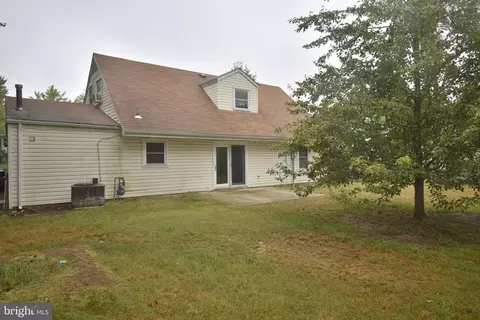 1007 Floyd Ave, Waldorf, MD 20602 photo 4