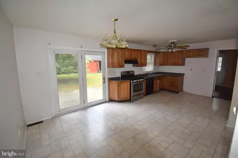 1007 Floyd Ave, Waldorf, MD 20602 photo 11